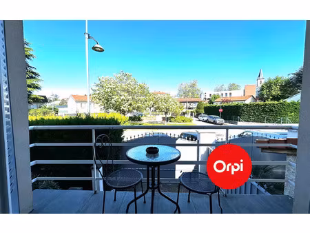 location appartement  79.5 m² t-4 à corbas  1 190 €