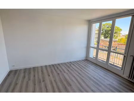 location appartement  42.81 m² t-2 à limoges  520 €