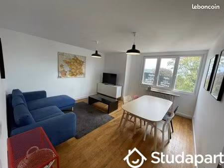 chambre 1 pièce 12 m²