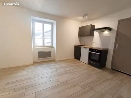 t2 de 33m2 traversant + jardin secteur ruchoux
