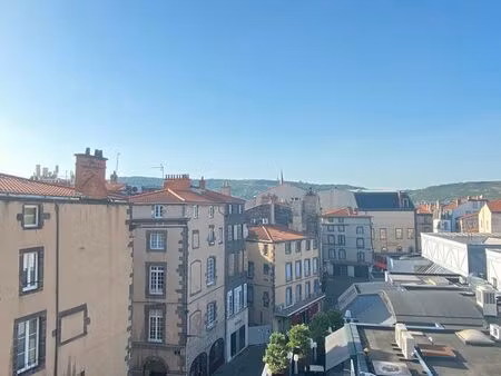 t3 centre ville avec vue