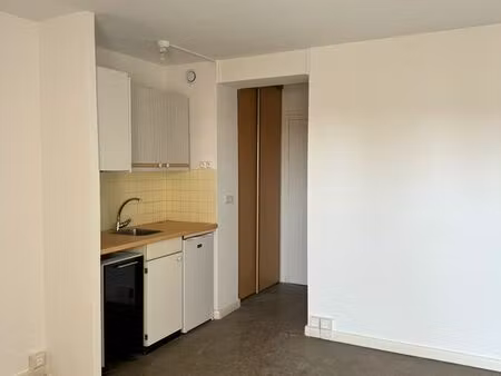 agréable studio rénové proches de l'ecole des mines / quartier clavieres