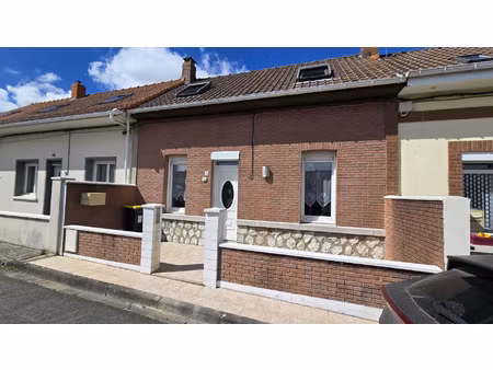 réf 3988 - maison en parfait état d'entretien avec beau jard