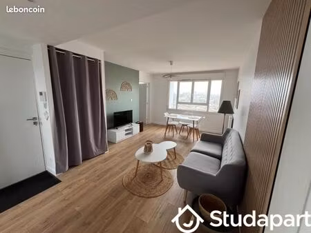 chambre 1 pièce 13 m²