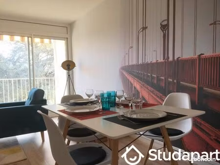 chambre 1 pièce 13 m²