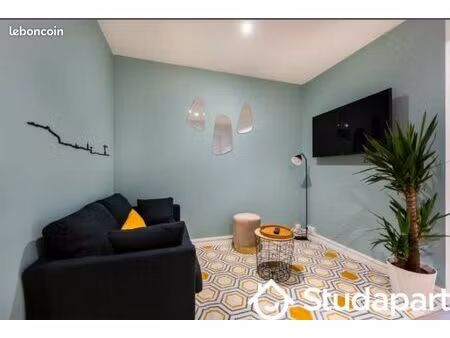 chambre 1 pièce 9 m²