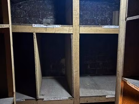 cave 10m² paris 17