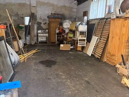 hangar 60m2