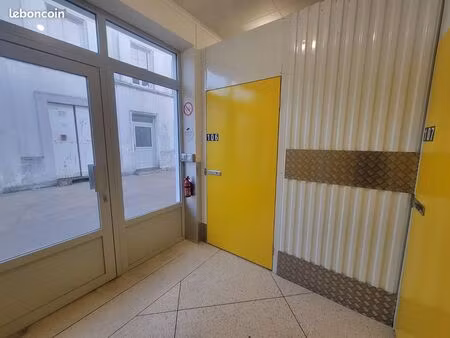box de stockage à louer