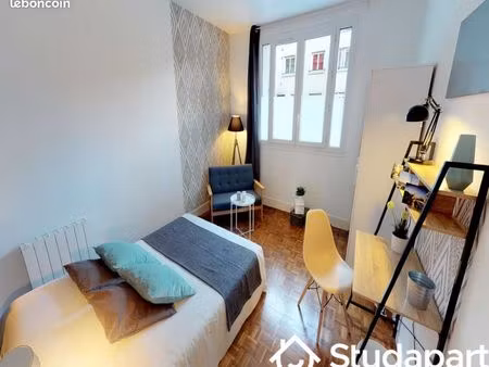 chambre 1 pièce 13 m²