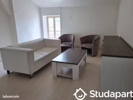 chambre 1 pièce 15 m²