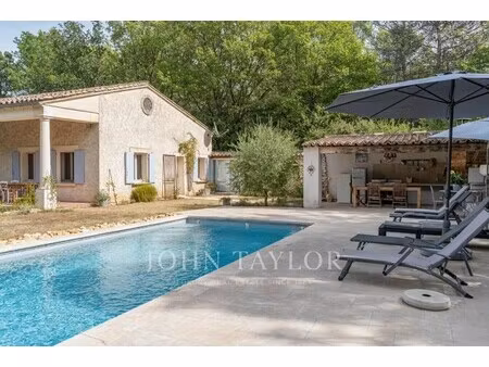 maison de luxe à vendre à ménerbes