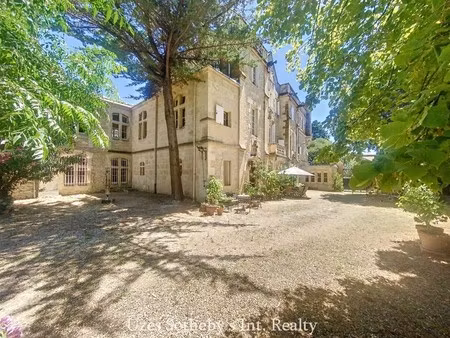 château à vendre à uzès