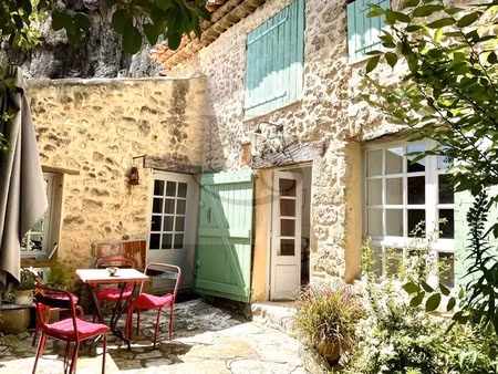 maison de luxe à vendre à cotignac