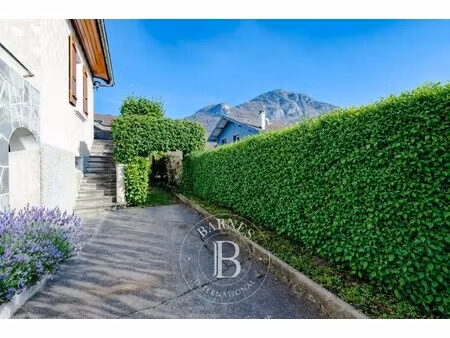 maison de luxe à vendre à annecy-le-vieux