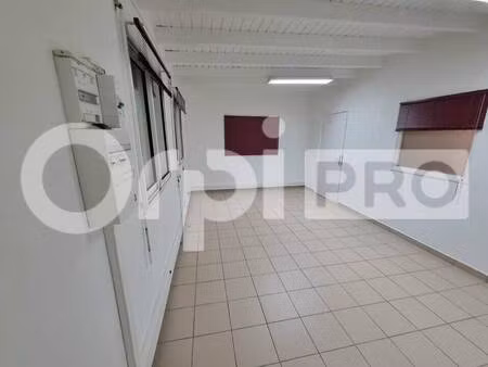 local commercial à louer