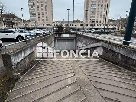 parking à louer