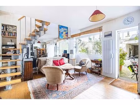 petite maison sur 2 niveaux