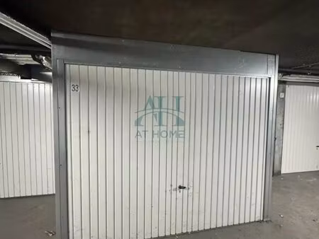 box - parking - rue de la grange aux belles