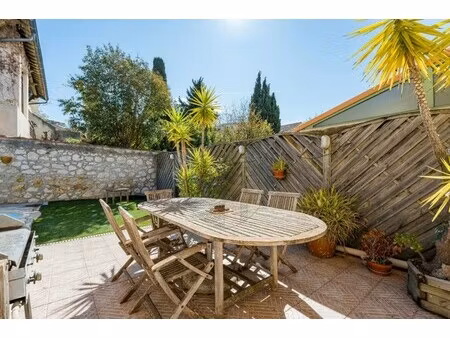 maison de luxe à vendre dans le quartier la fourragère