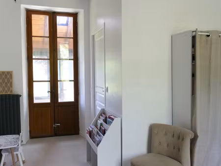 ancien presbytère de charme – 4 chambres  studio indépendant jardin arboré  calme et natur