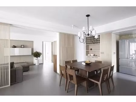 *très beau 3 pièces avec terrasse idéalement situé*
