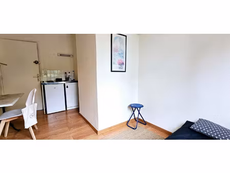 chambre meublée