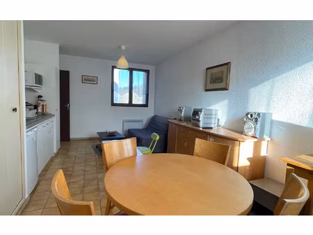location appartement  m² t-1 à gréoux-les-bains  440 €