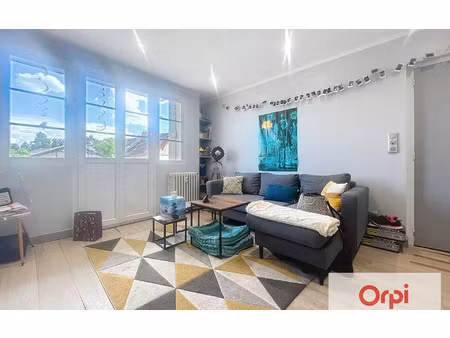 location appartement  46.81 m² t-3 à montluçon  500 €