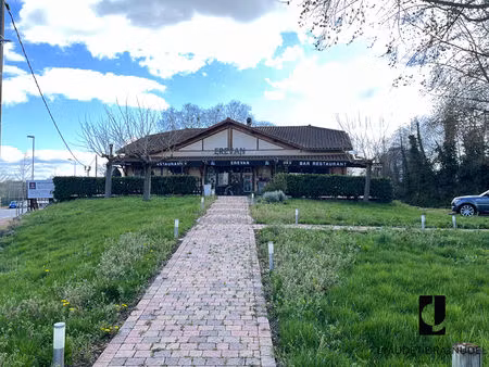 local commercial roanne 6 pièce(s) 290 m2