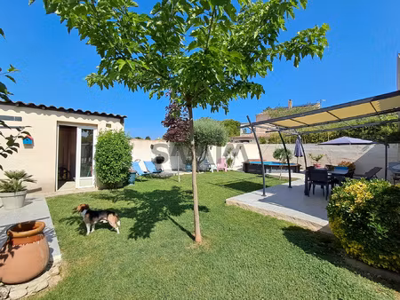 à vendre - jolie villa plain pied avec piscine - 10mns de ni