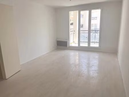 appartement 2 pièces – bezons (réf. 0182c95-l019)