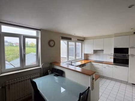 grand appart duplex 2 ch 151 m² à jezus-eik