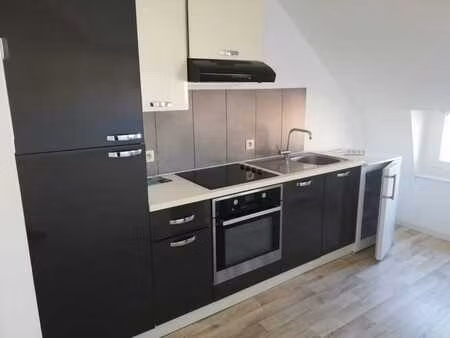 chouette appartement fonctionnel dans une maison calme