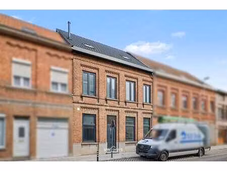 maison grand 7 chamber  3 cuisines  3 sales de bains