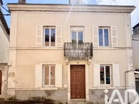 maison de village à négrondes (24460)