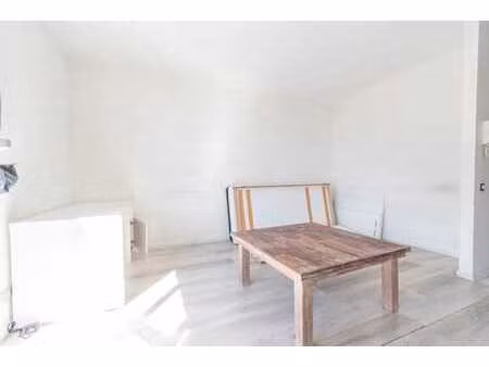 studio étudiant - petit immeuble idéal pour investissement
