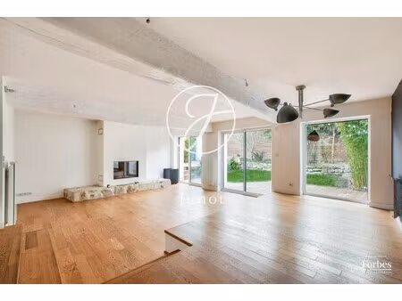 maison de luxe à vendre dans le quartier centre ville