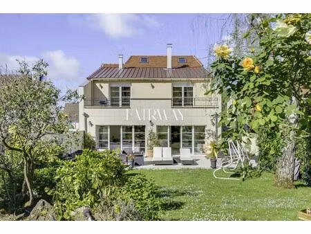 maison de luxe à vendre dans le quartier jonchere-malmaison-saint cucufa