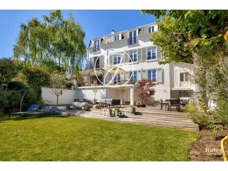 maison de luxe à vendre dans le quartier cote d'argent-desvallieres-gambetta