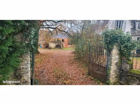 terrain 2 500 m² samoreau