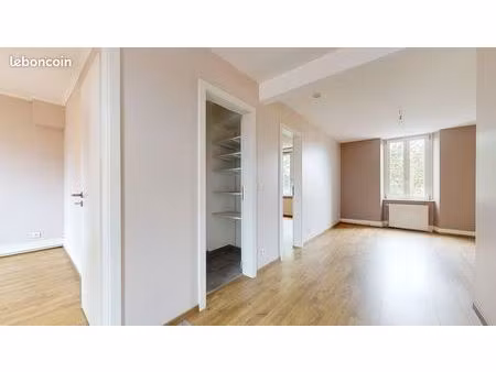 appartement 3 pièces 54 m²