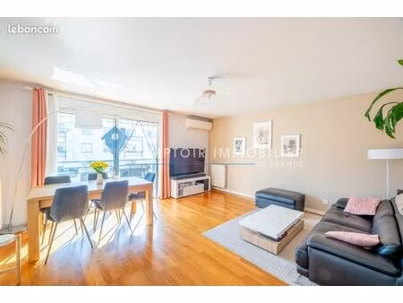 appartement 5 pièces 93 m²