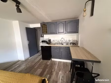studio 1 pièce 18 m²