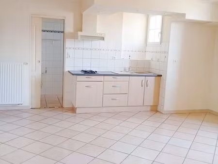 appartement 3 pièces 45 m²