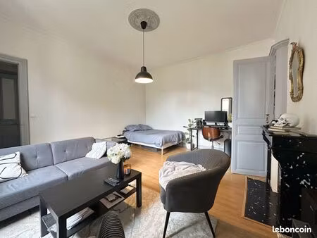 appartement 1 pièce 35 m²