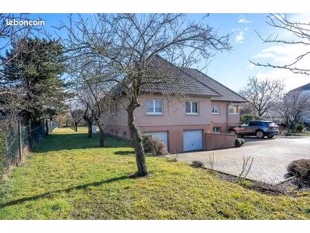 propriété 5 pièces 155 m²