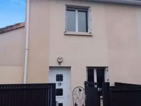 t3 meublé lumineux avec extérieurs