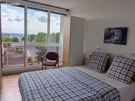 chambre meublée 11 m² — bezons (95) — vue panoramique — chez l'habitant
