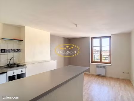 studio 1 pièce 18 m²